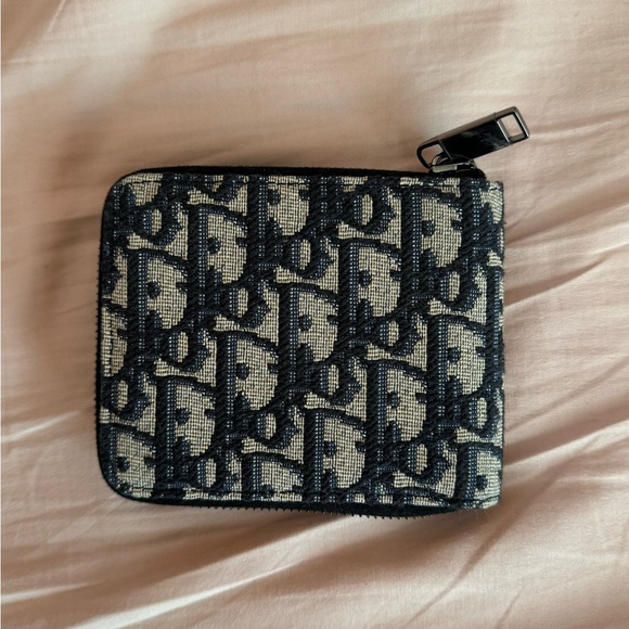 Dior Zipped Wallet - Picture 2 of 10